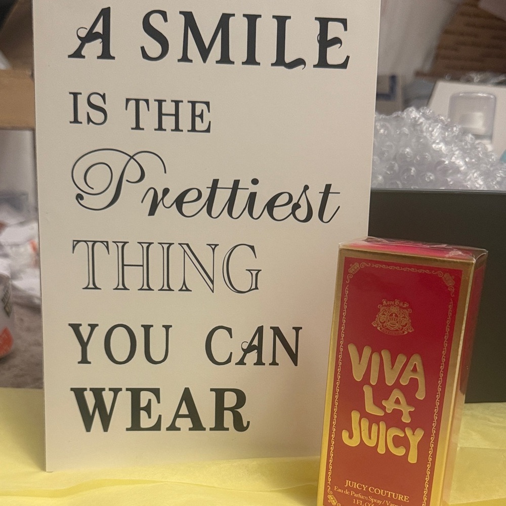 Juicy Couture Viva La Juicy Box  1 oz